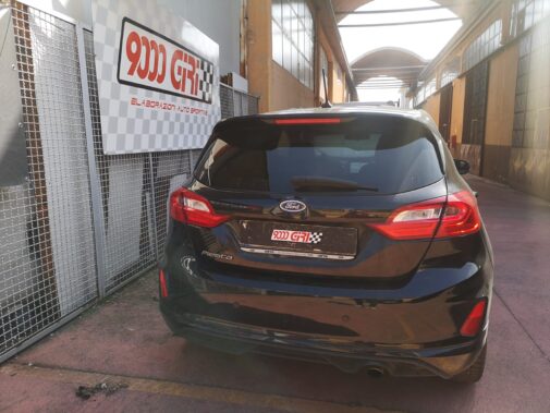 Ford Fiesta 1.2 St rimappatura centralina, pedalbooster, filtro aria, tagliando con olio Bardhal