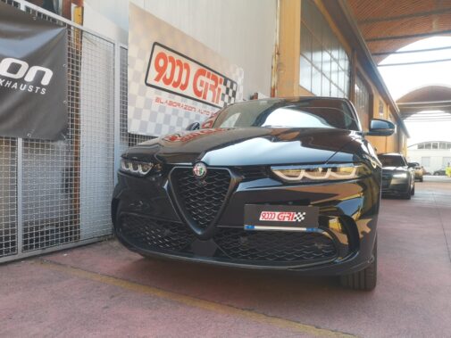 Alfa Romeo Tonale 1.5 tb hybrid con centralina Seletron Performance e Pedalbooster app