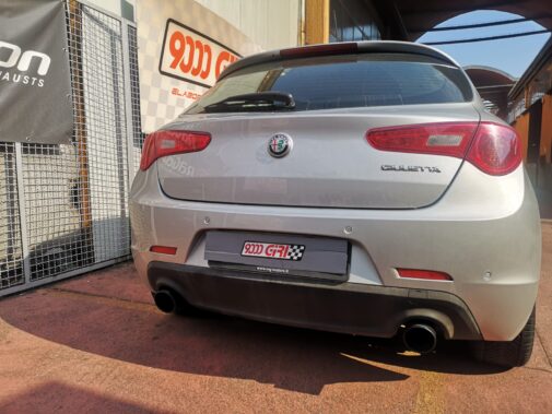 Alfa Romeo Giulietta 2.0 jtdm dischi sportivi Ebc anteriori e posteriori pastiglie sportive mescola gialla e tubazioni maglia metallica