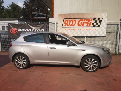 Alfa Romeo Giulietta 2.0 jtdm dischi sportivi Ebc anteriori e posteriori pastiglie sportive mescola gialla e tubazioni maglia metallica