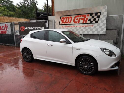 Splitter anteriore sportivo Maxton Design montato su Alfa giulietta 1.4 tb by 9000 giri elaborazioni auto sportive