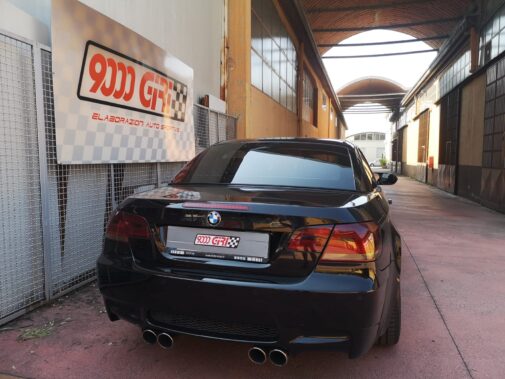 Bmw M3 e92 V8 cabrio rimappatura centralina elettronica + speed limit off + Pedalbooster Seletron Performance