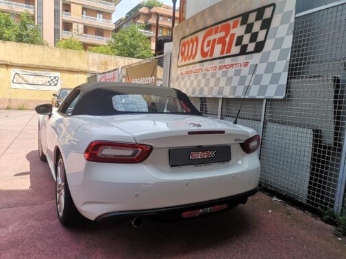 Fiat 124 Spyder 1.4 Multiair con centralina elettronica Seletron Performance + Pedalbooster Touch montati da 9000 Giri elaborazioni