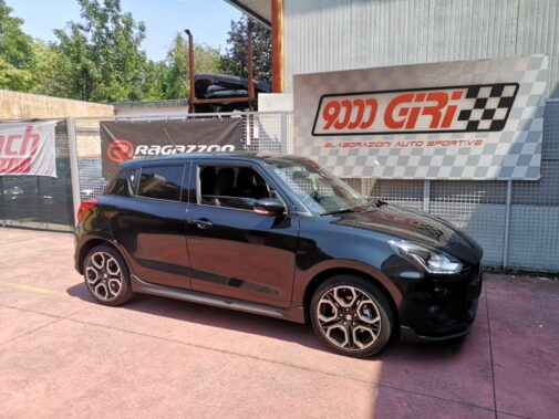 Suzuki Swift Sport Hybrid linea di scarico sportiva Ragazzon Performance centralina e pedalbooster Seletron