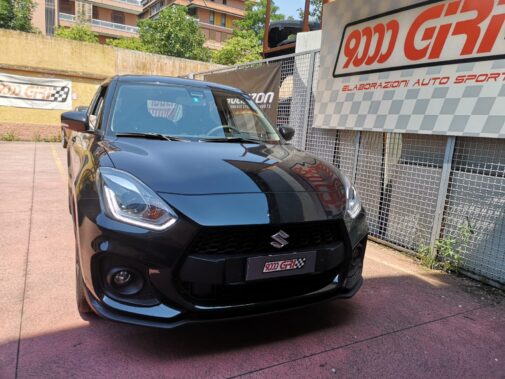 Suzuki Swift Sport Hybrid linea di scarico sportiva Ragazzon Performance centralina e pedalbooster Seletron