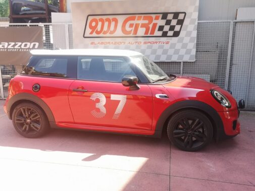 Mini Cooper S con terminale sportivo diretto gr N Ragazzon Performance con uscite carbon da 112 mm by 9000 Giri elaborazioni