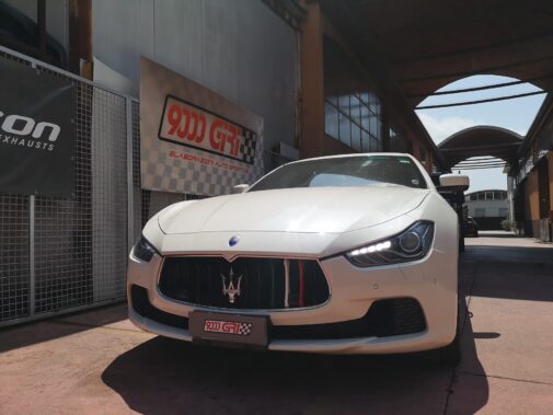 Active Sound Booster Maxhaust pro + assetto con molle sportive H&R montati da 9000 Giri elaborazioni su Maserati Ghibli 3.0 d