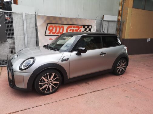 Mini Cooper S R56 servizio insonorizzazione pannelli porta scocca baule passaruota con pannelli Isofix