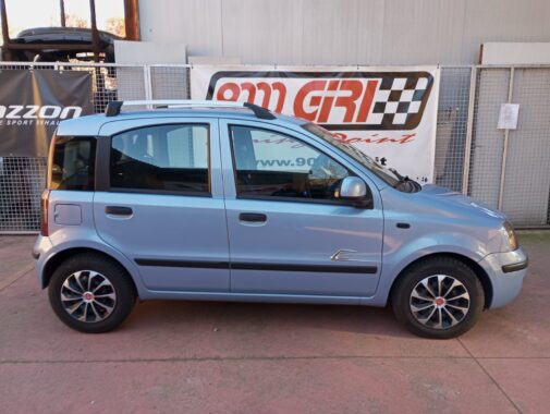 Fiat Panda 1.2 con terminale sportivo omologato uscita singola Ragazzon Performance montato da 9000 Giri